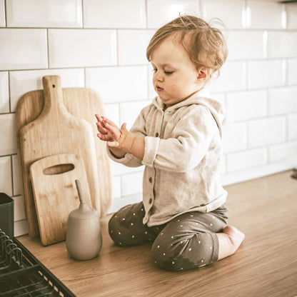 Nuuroo - Adita lekvrije silicone beker met rietje - Bering sea