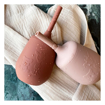 Nuuroo - Adita lekvrije silicone beker met rietje - Mahogany